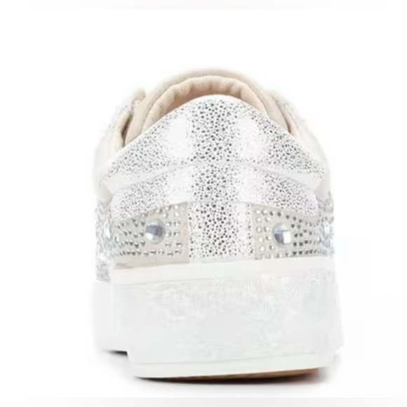 NWT WOMEN'S RAMPAGE DULCA SNEAKERS - Picture 4 of 5